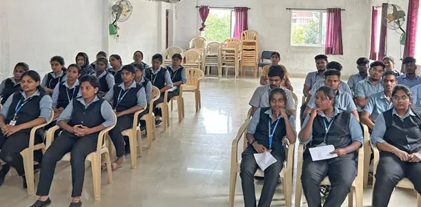 Students receiving clinical physiotherapy training at Cheran College of Physiotherapy